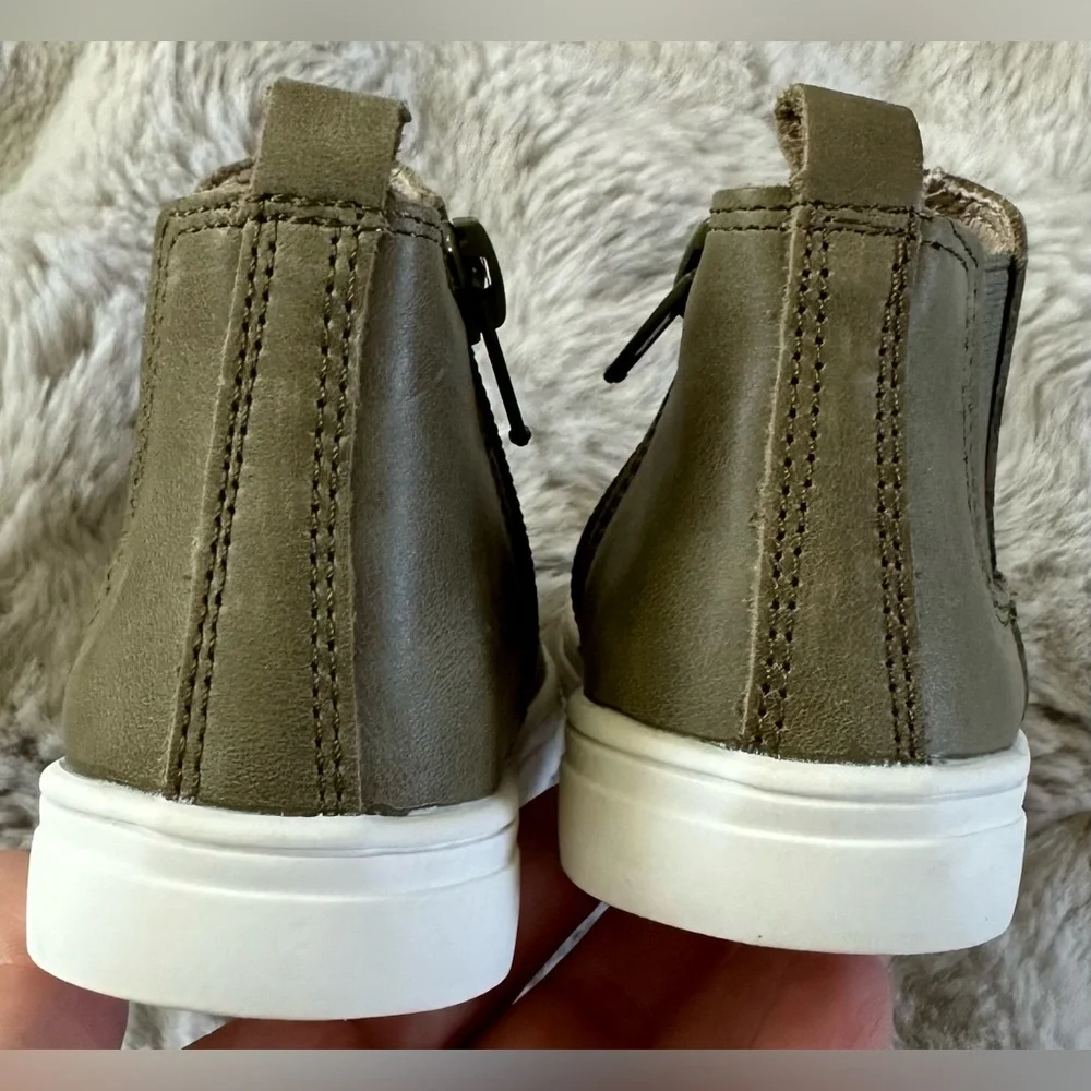 CONSCIOUSLY BABY LEATHER CHELSEA BOOT green size 5